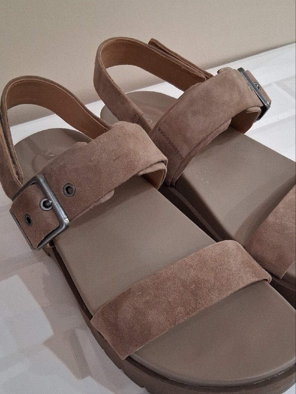 Vionic Torrance Platform Lug Sandals Size 9.5 - Picture 6 of 12